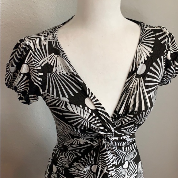 NWOT ArdenB Black and White Top - Picture 2 of 5